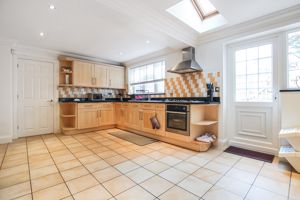 Photo 19- click for photo gallery